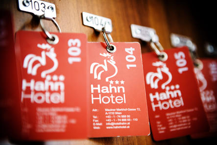 Zimmerschlüssel im Hotel Hahn