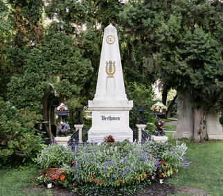 Zentralfriedhof, Ehrengrab von Ludwig van Beethoven | © WienTourismus/Gregor Hofbauer
